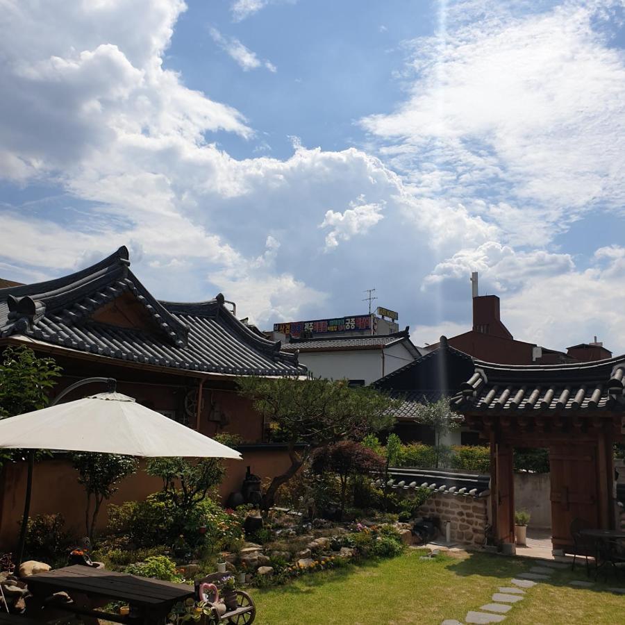 Hanok Hyeyum Чонджу Экстерьер фото