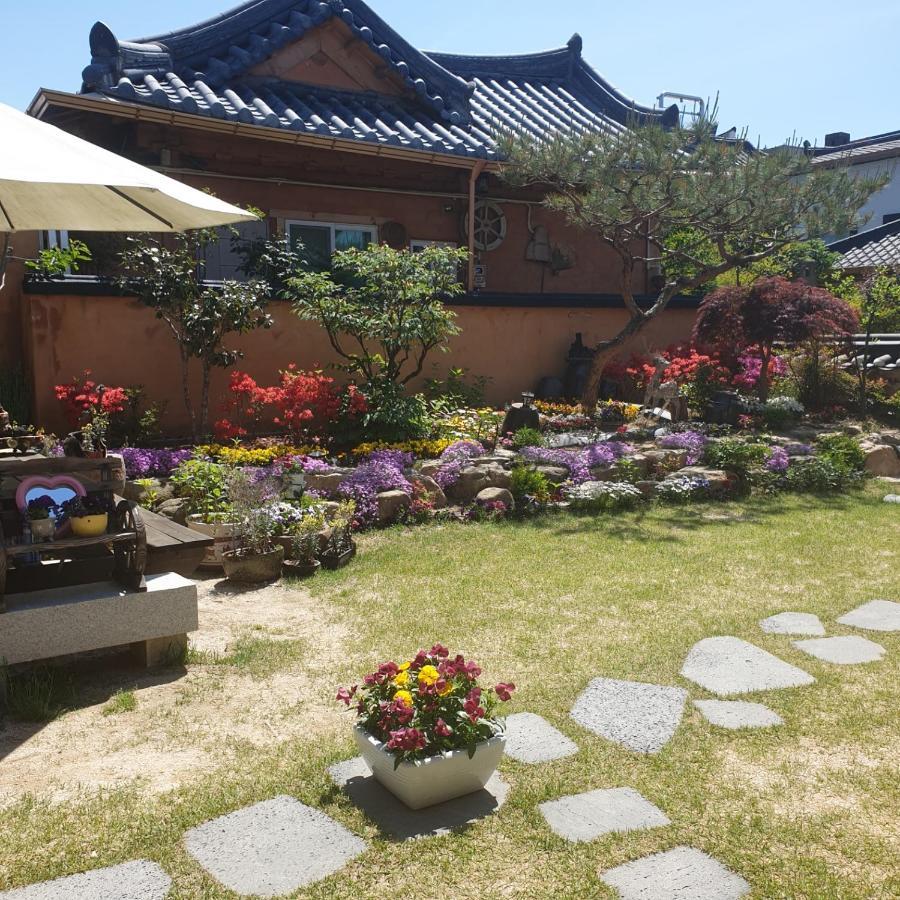 Hanok Hyeyum Чонджу Экстерьер фото